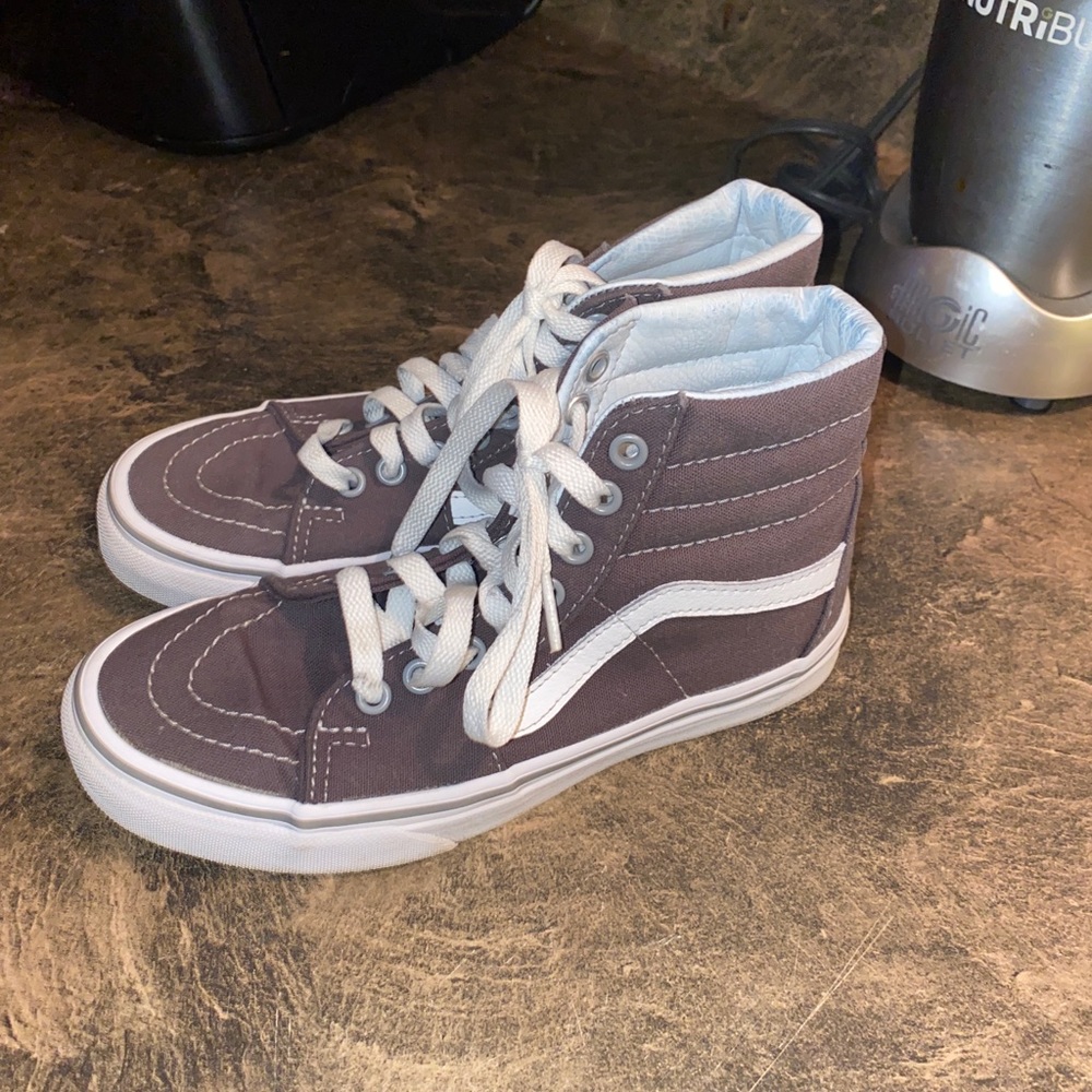 grey vans